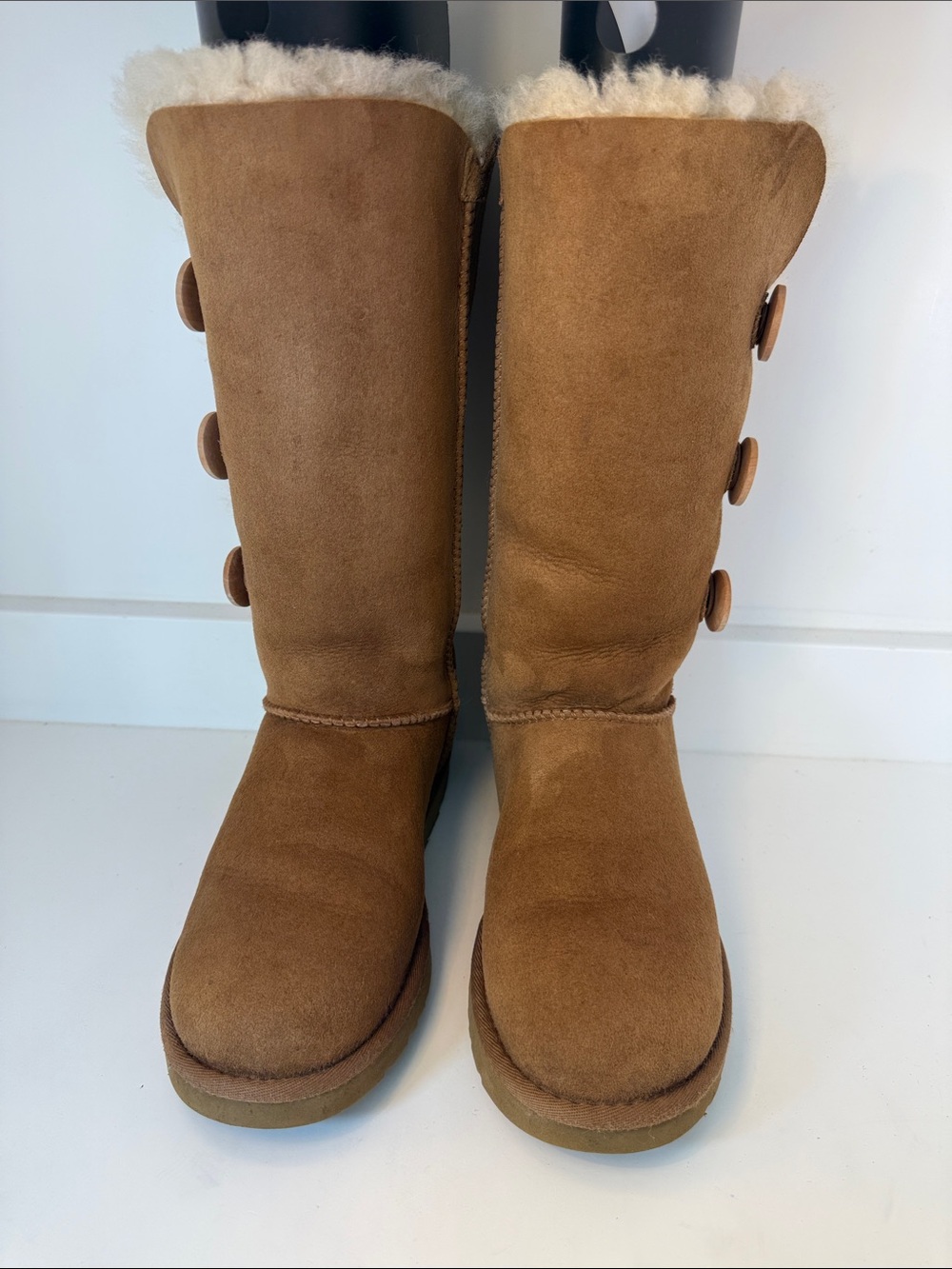 UGG Women's Chestnut Bailey Button Triplet Boots - Size 7